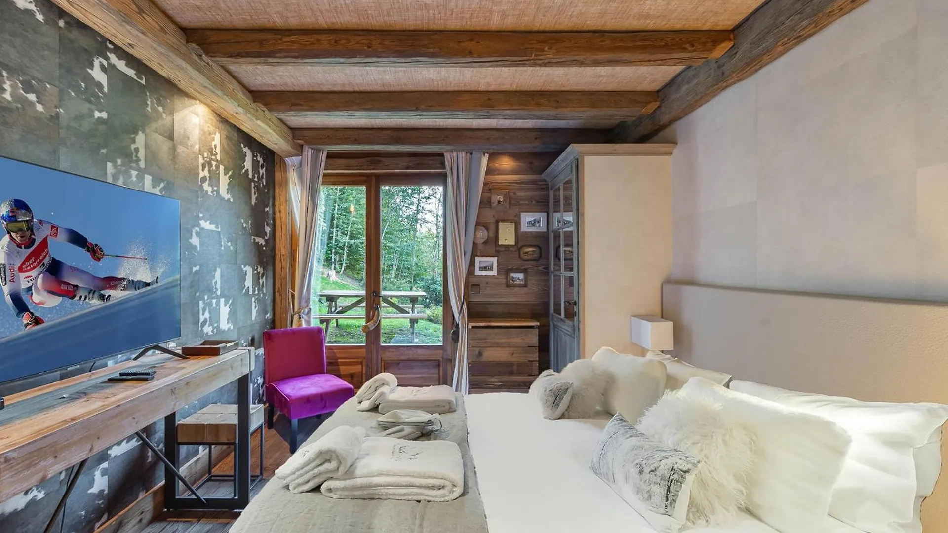 Chalet Haut-Savoyard Avec Jacuzzi A Megeve - Fr-1-569-135 Villa 0*,  France